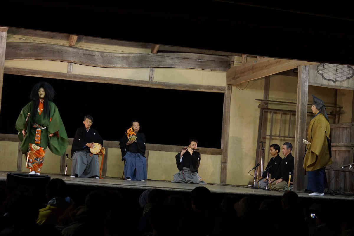 �d�\�u�c���v