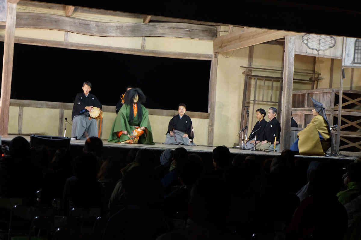 �d�\�u�c���v