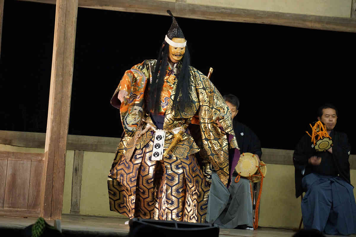 �d�\�u�c���v